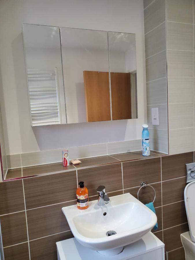 Beautiful & Elegant 2 Bed Room House Manchester Esterno foto