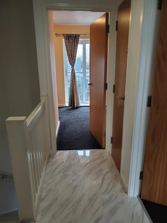 Beautiful & Elegant 2 Bed Room House Manchester Esterno foto